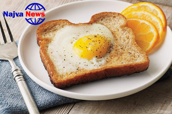 بهترین صبحانه ایرانی نان تست با تخم مرغ