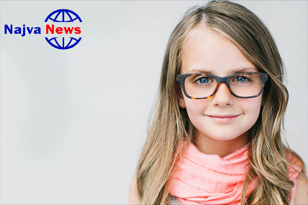 چگونه بفهمیم کودک به عینک نیاز دارد؟
